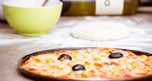 Come preparare una buonissima pizza fatta in casa
